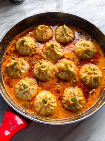 Soup Dumplings in Thai Red Curry Sauce Recipe