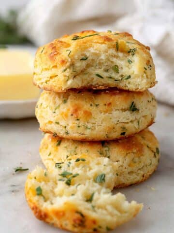 Easy Keto Cheddar Biscuits Recipe