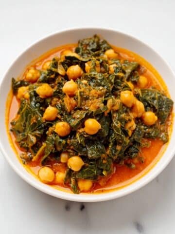 Vegan Chickpea and Spinach Stew with Ginger Recipe
