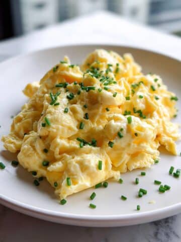 Perfect Creamy Fluffy Scrambled Eggs: The Non-Browned Technique Recipe