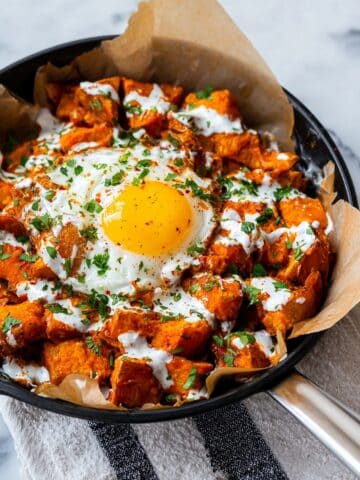 Patatas Bravas: Crispy Spanish Potatoes with Spicy Salsa and Garlic Aioli Recipe