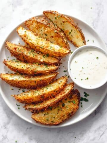 Baked Garlic Parmesan Potato Wedges Recipe