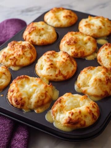 Cheesy Egg Breakfast Biscuits Recipe