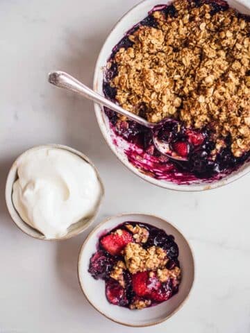 Breakfast Berry Crisp Recipe
