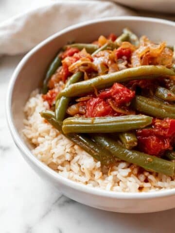 Lebanese Green Beans with Tomatoes and Spices Recipe