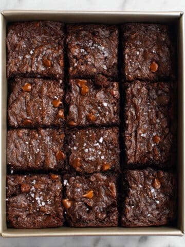 Healthy Flourless Zucchini Peanut Butter Brownies Recipe