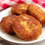 Old-Fashioned Southern Salmon Patties with Canned Salmon Recipe