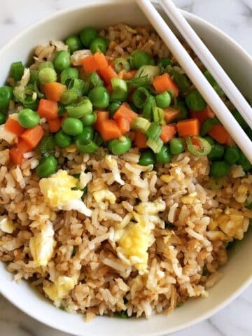 The BEST Chinese Fried Rice (Easy 15-Minute Recipe!) Recipe