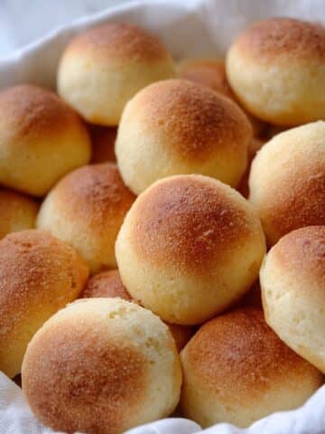 Pan de Yuca (Cheese Bread) Recipe