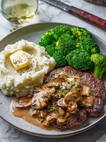 Mushroom Wine Sauce for Steak Recipe