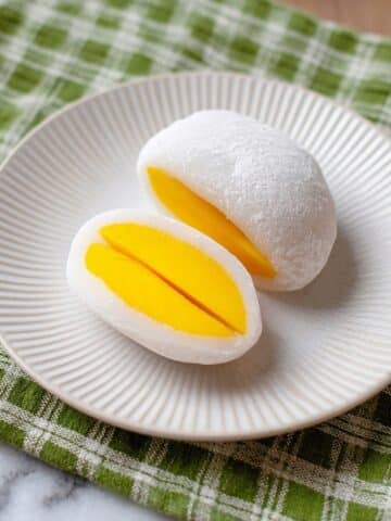 Mango Glutinous Rice Cakes (Mango Mochi 芒果糯米糍) Recipe