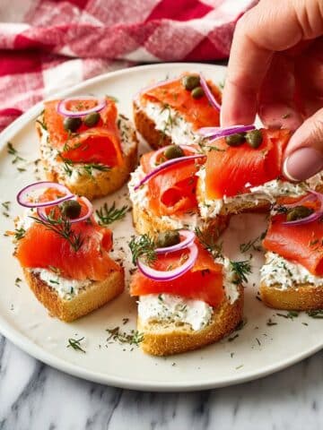 Easy Smoked Salmon Crostini Recipe