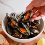 Steamed Mussels in White Wine (Moules Marinière) Recipe