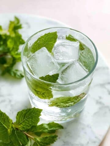Hugo Spritz Mocktail Recipe