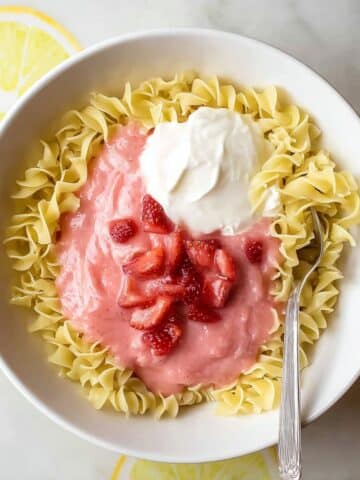 Polish Strawberry Pasta (Truskawki z Makaronem) Recipe