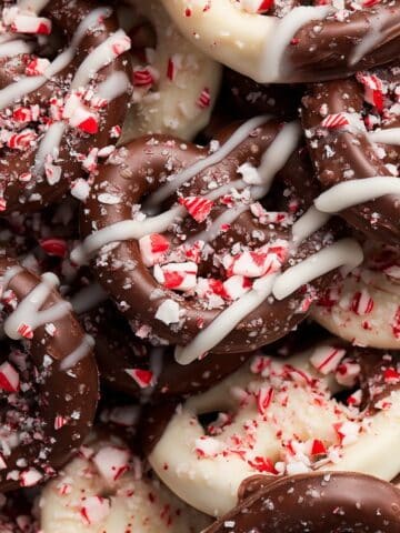 Peppermint Bark Pretzels Recipe